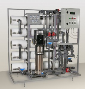  RO-10/8040  - установка обратного осмоса с насосом (до  10 м3/ч )